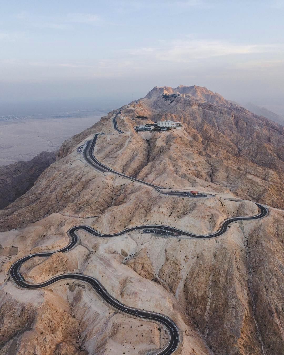 Explore the Majestic Jebel Hafit Peak in Abu Dhabi